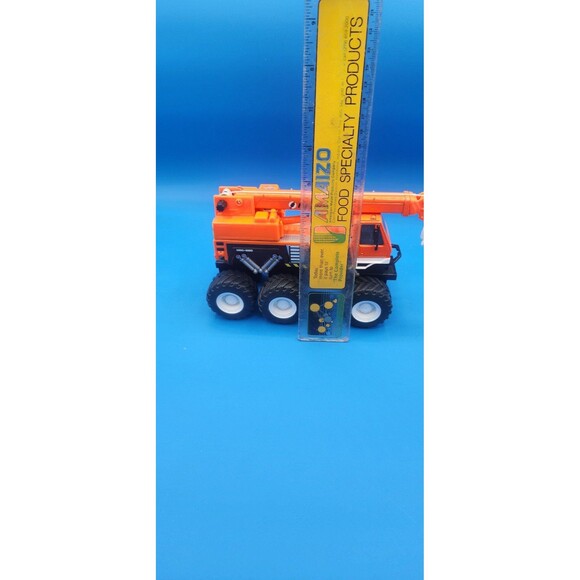 Maisto HOOK MASTER Truck & Crane Service DieCast Friction Powered Crane Truck 8" - Picture 8 of 8